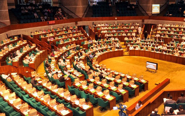 Shipping parliamentary standing committee meetings