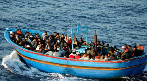 Boat capsizes at least 700 people off the coast of Greece