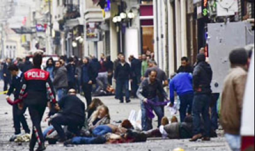 7 policemen killed in bomb attack in Istanbul
