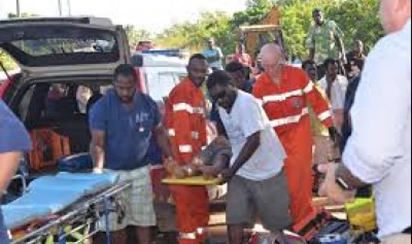 Vanuatu tourist bus crash kills 3,12 injures