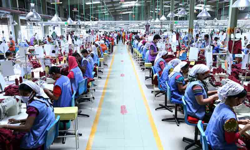 Garment workers demanding payment in 20 Ramadan