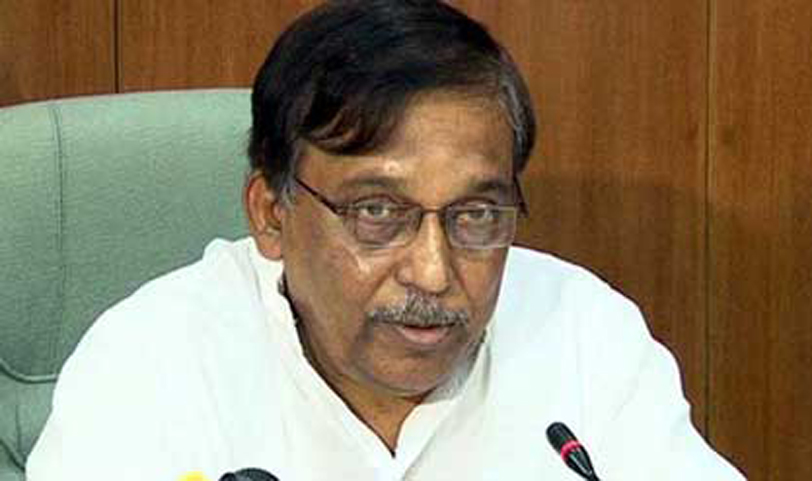 Home Minister urged to pay workers salaries before Eid