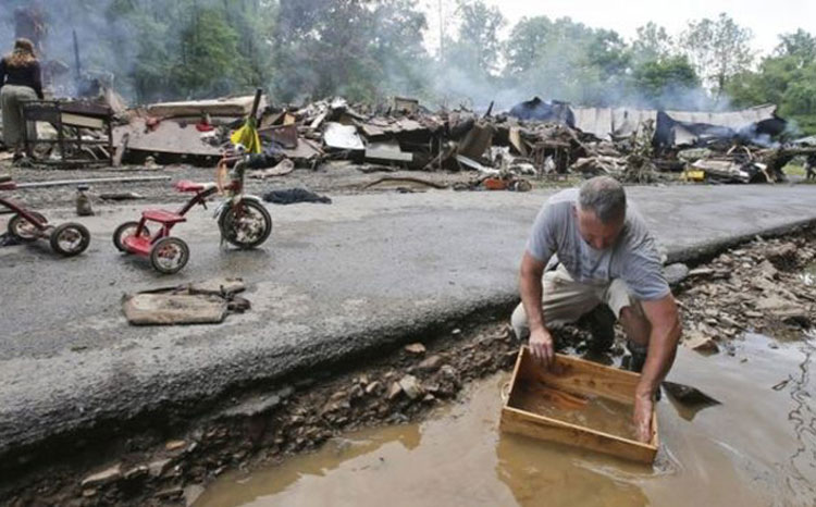 23 children killed in floods in the United States