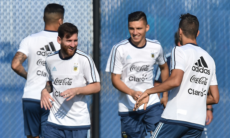 Argentine champion to fight on tomorrow