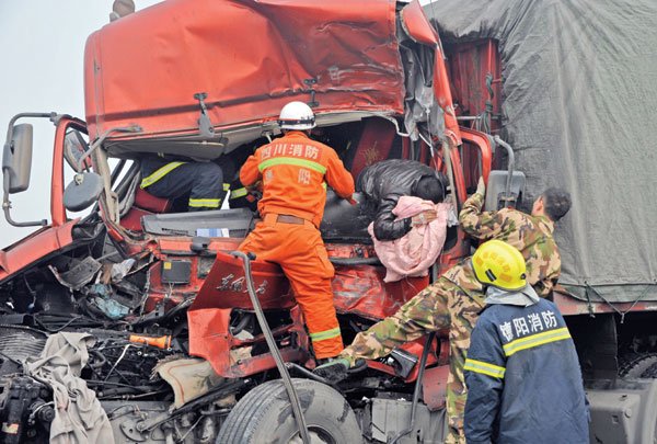26 killed in China road crash