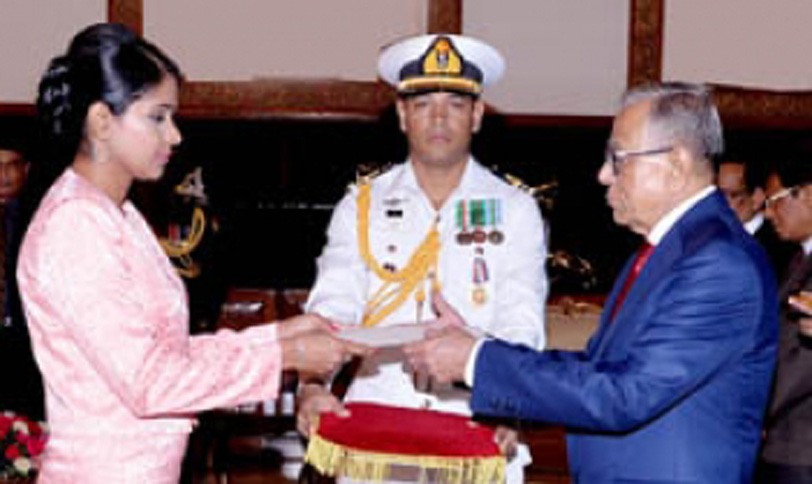 Three of the country's ambassador presented his credentials to President