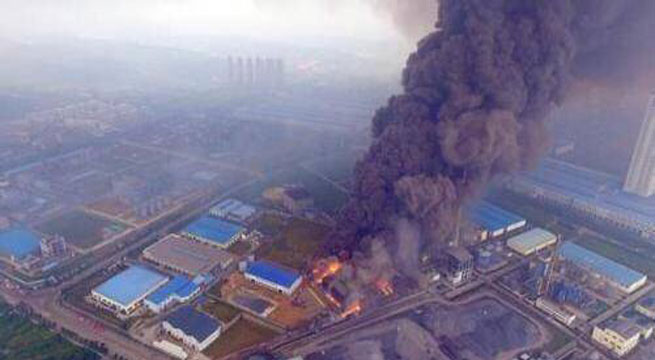 China plant blast kills 21