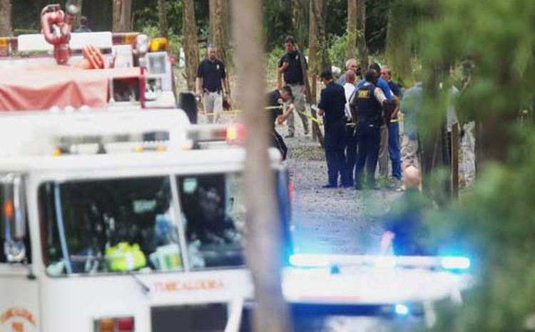 US plane crash kills 6