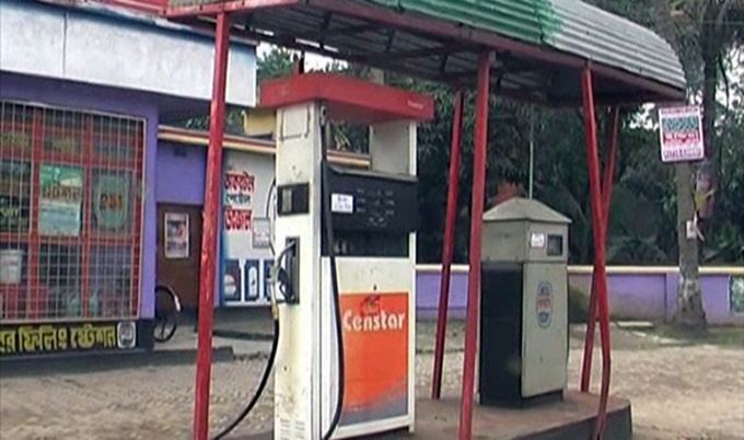Petrol pump strike threat on 28 August