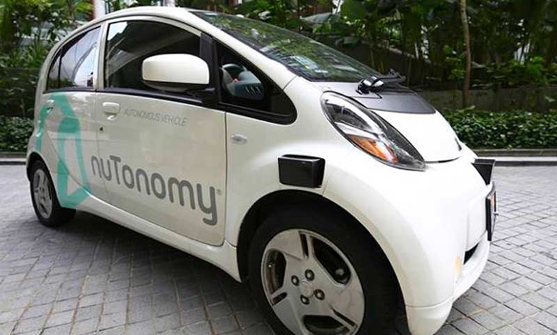 The world's first pilotless taxi goes to Singapore