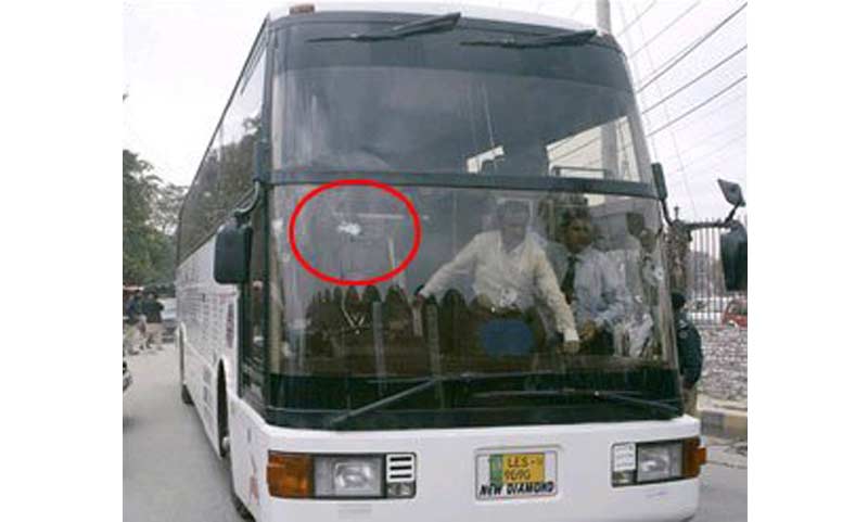 Sri Lanka cricket team bus attack kills 4 militants in Pakistan