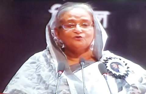 Zia closed the trial of war criminals:PM