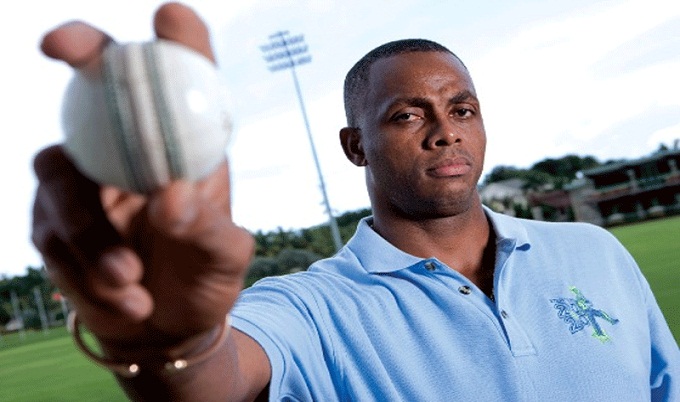 Bangladesh bowling coach is Walsh