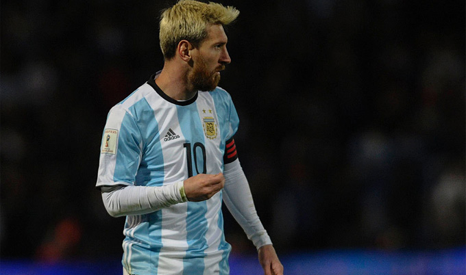 Messi went knocked for injured