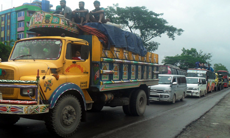 Highway truck traffic is prohibited in 6 days in Eid