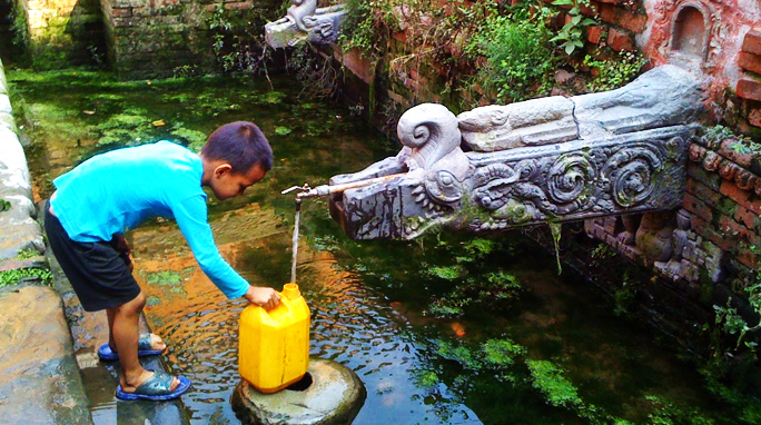 Kathmandu experience in the management of water use in Dhaka