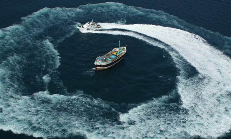 India detains vessels in Pakistan
