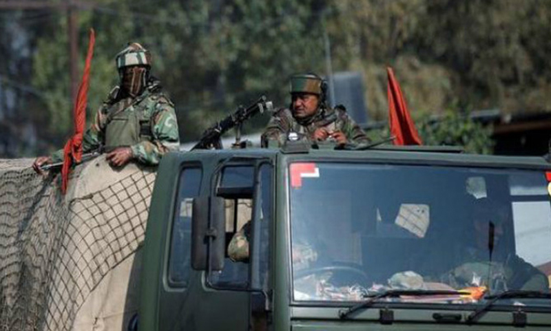 Pakistan attacks India border again