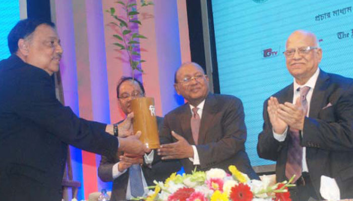 The tea industry is associated with two new Clone