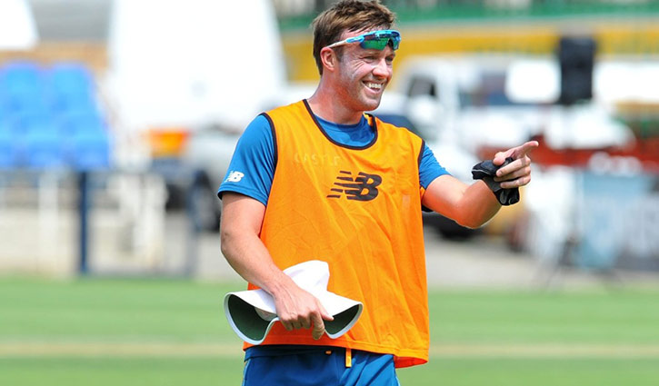 AB de Villiers top of ODI rankings
