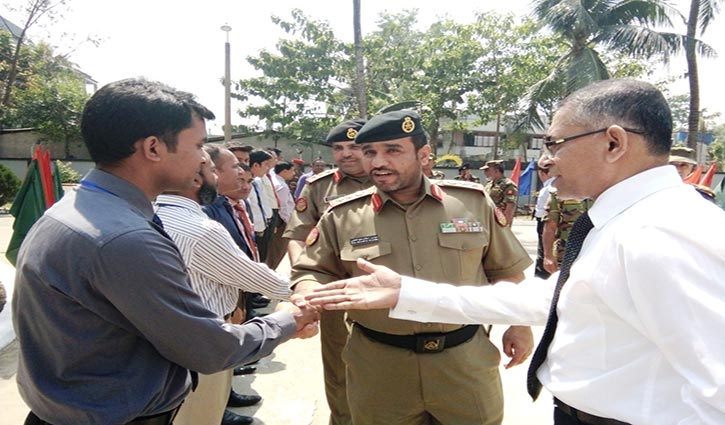 Armed Forces delegation visits Kuwait