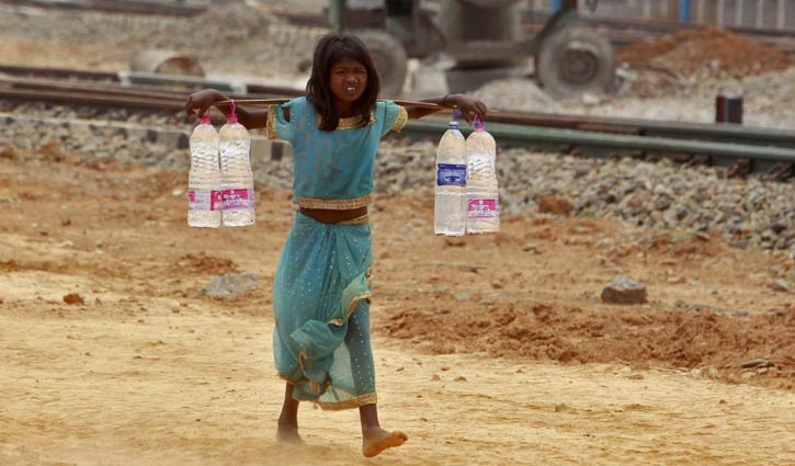 Five people dead for hit stroke in India