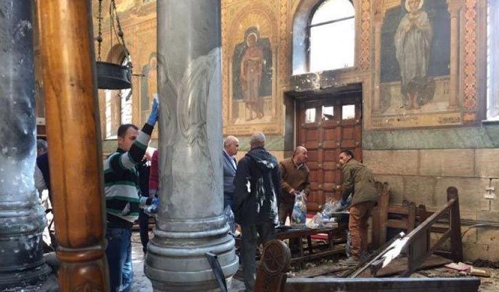 Church bursts in Egypt killed 25