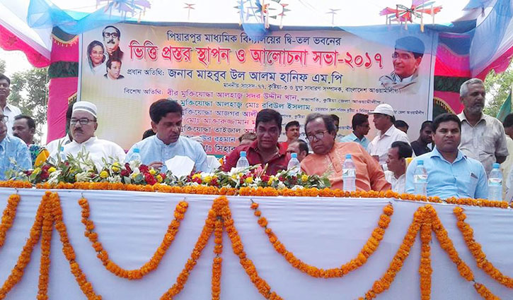 Khaleda Zia is a Pakistani in mind:Hanif
