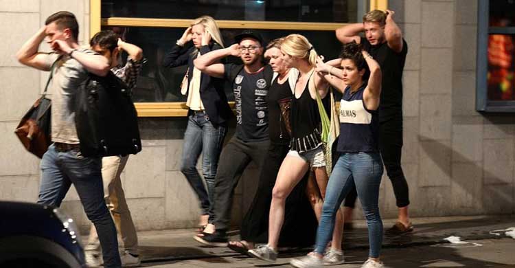 21 people in danger in London attack