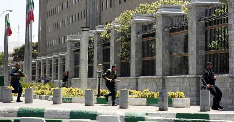 IS takes responsibility for suicidal attacks in the Iran parliament