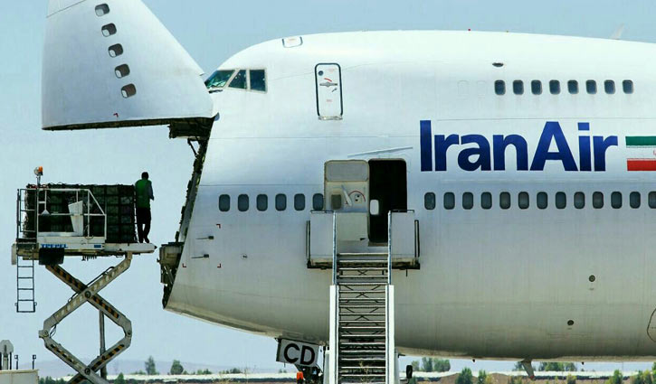 Iran sends four aircraft food supplies to Qatar