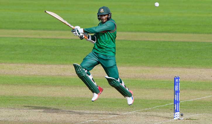 Shakib stood in front of the new milestone
