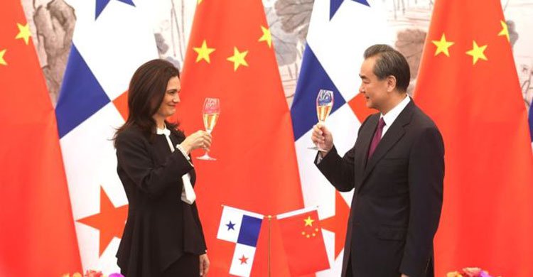 Panama break ties with Taiwan