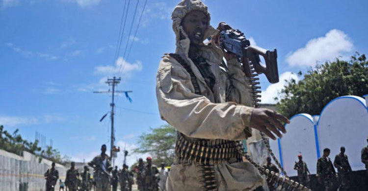 Suicide car bomb attack in Somalia killed 18 people