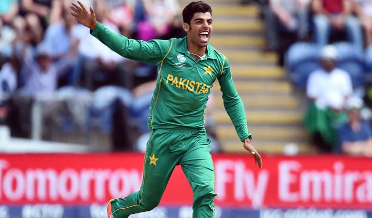 Shadab Khan wanted to be the fast bowler