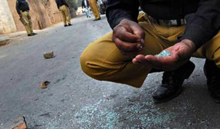 5 people killed in blast in Pakistan