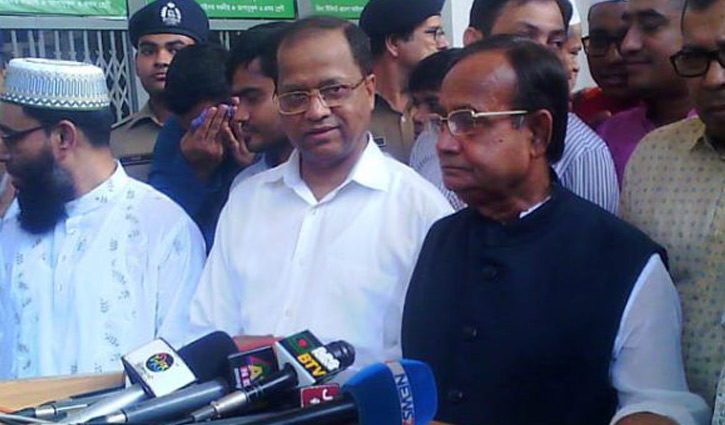 Train to leave at scheduled time:Railway Minister