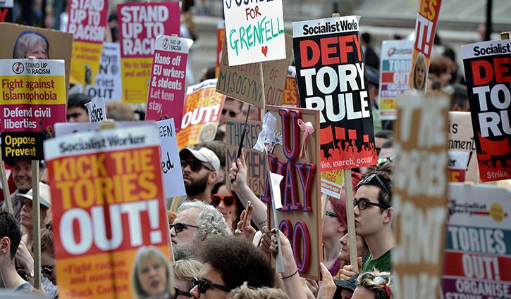 Protests in London demanding the resignation of Theresa May
