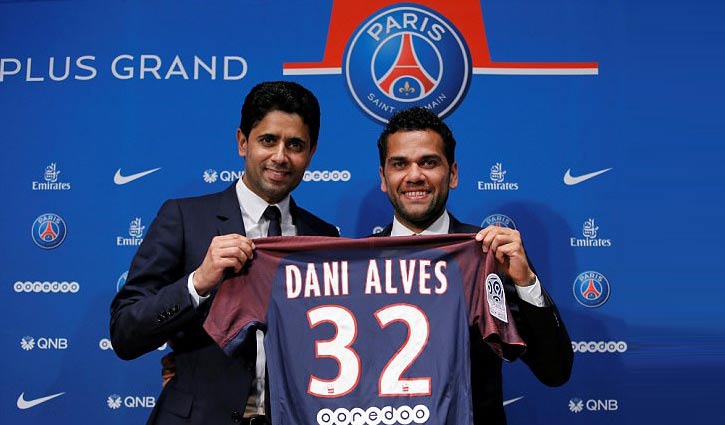 Alvez leaves Juventus at PSG