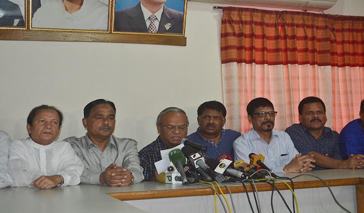 The ruling people are looting relief:BNP