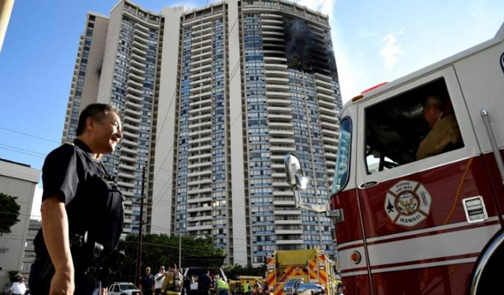 3 people killed in US fire