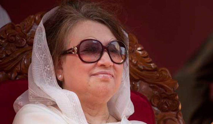 Khaleda Zia going to London in the night