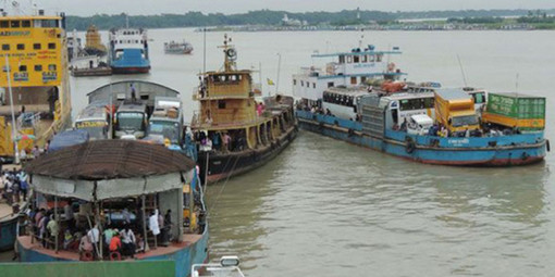 সারা দেশে নৌযান চলাচল শুরু
