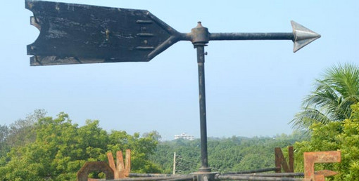 ঘুর্ণিঝড় মোরার আঘাতে শ্রীলংকায় ২১০নিহত, আরো শক্তি সঞ্চয় করে ধেয়ে আসছে বাংলাদেশের দিকে ।