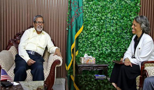 সিইসির সঙ্গে দেড় ঘণ্টার রুদ্ধদ্বার বৈঠকে যেসব কথা হয় বার্নিকাটের