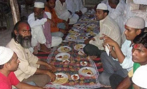 যেখানে রমজান মাসে মুসলিমদের দেখে অনুপ্রাণিত হয়ে রোজা রাখে হিন্দুরাও