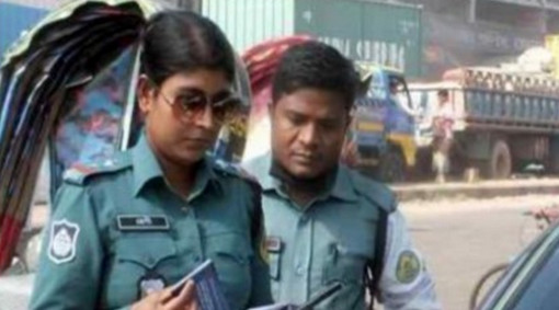 কাগজপত্র বিহীন গাড়ি চালকদের আতঙ্কের নাম সার্জেন্ট হ্যাপী। জানেন কে এই হ্যাপী?