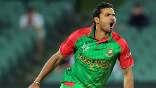 শুরুতেই উইকেট নিলেন মাশরাফি