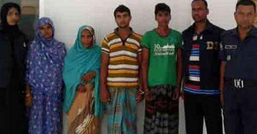 চাঁপাইনবাবগঞ্জের নাচোলে একই পরিবারের চার জেএমবি সদস্য গ্রেপ্তার