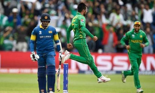 ফের ব্যাটিং বিপর্যয়ে শ্রীলঙ্কা